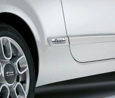 Fiat500ChromeBadge,LeftSide