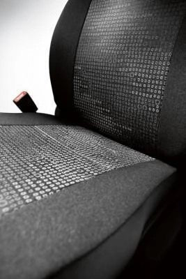 NissanPixo(UA0)SeatCovers-1recliningrearseat