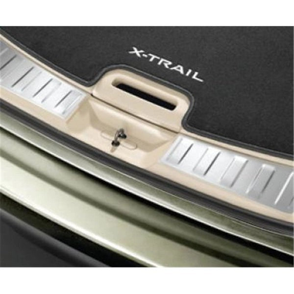 NissanX-Trail(T32)-TrunkEntryGuards,Aluminium