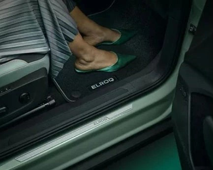 SkodaElroqExclusivefloormatsforthefrontandrearwithELROQinscription