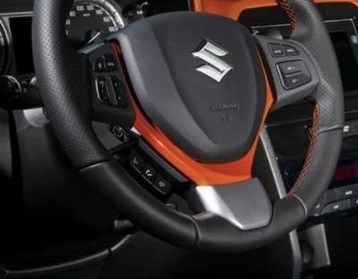 SuzukiVitaraSteeringWheelColouredTrim,Orange
