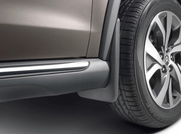 DSAutomobilesSetOfFrontMudflaps-DS4