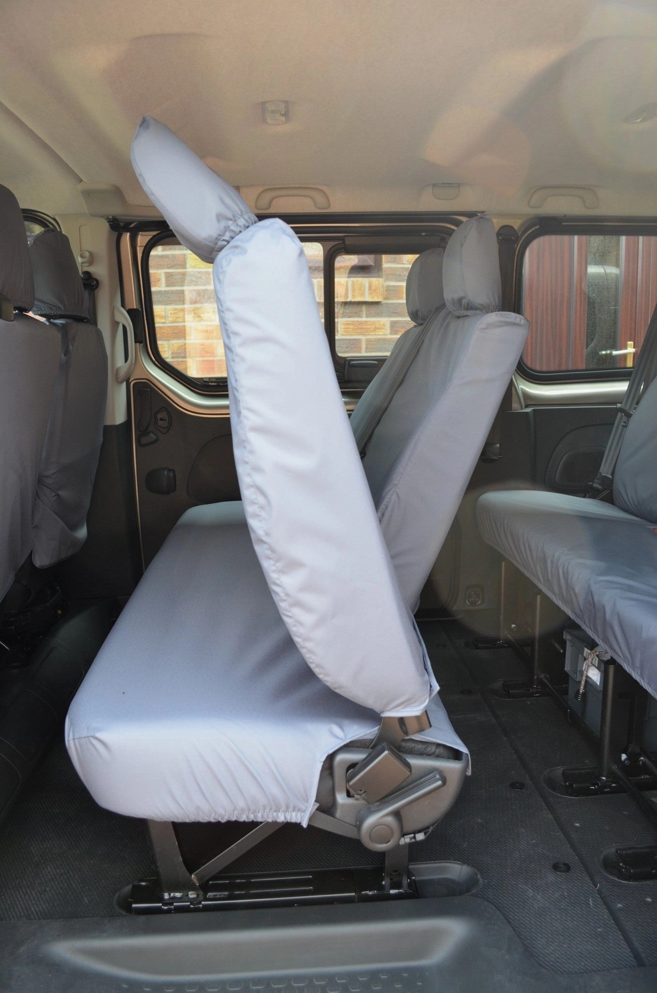 FitsVauxhallVivaroCombi2014-20199-SeaterMinibusSeatCovers