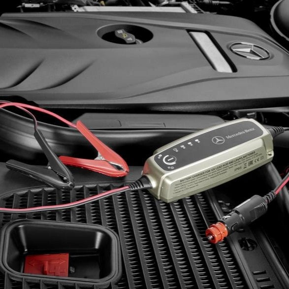 GenuineMercedes-BenzChargerwithtricklechargefunction,5A,forlead-acidandlithiumbatteries