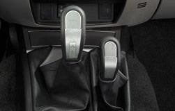 MitsubishiL200(S4)TransferKnob,BlackwithSilverInlay-SUPERselect