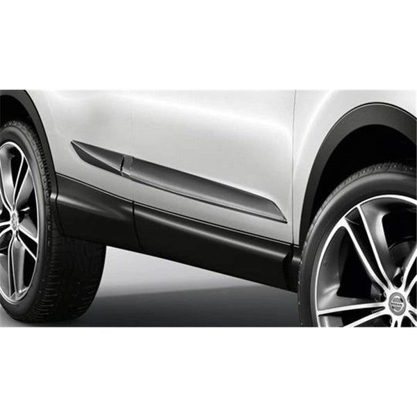 NissanSideBodyMouldingsPaintedGrey-Qasqai