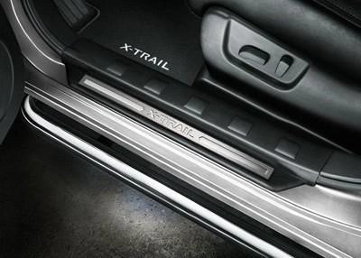 NissanX-Trail(T31)EntryGuards,FrontDoor