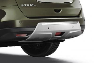 NissanX-Trail(T32)RearStylingPlate-withrearparkingsensors