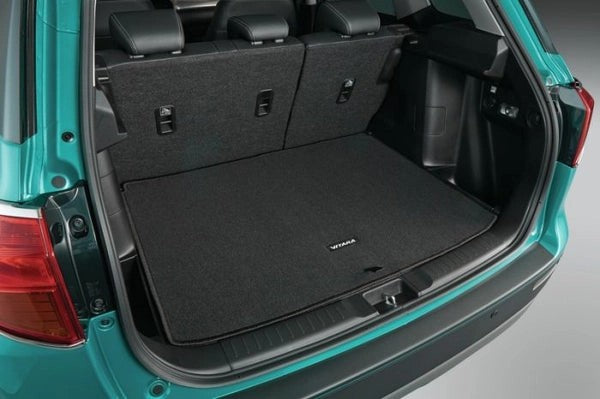 SuzukiVitaraBootCarpetMat,withsilverlogo&stitching