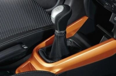 SuzukiVitaraCentreConsoleColouredTrim,Orangefor4WD