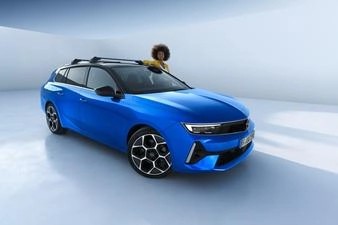VauxhallAstraL(05)-SetoftwoRoofBars-Estate/SportsTourerwithRoofRails