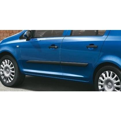 VauxhallCorsaD5-drBodySideDamageProtectionMouldingKit-Black